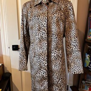 Leopard Print Long Coat lightweight with hot pink lining. Women’s 14